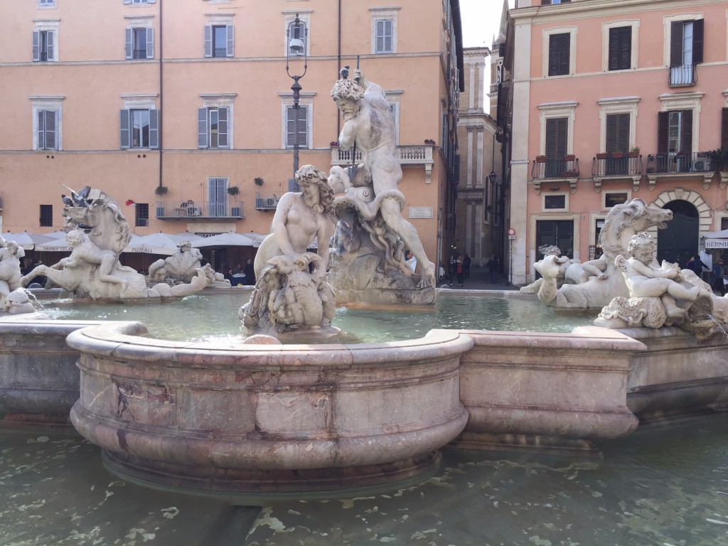 Rom mit Kind Brunnen Rom