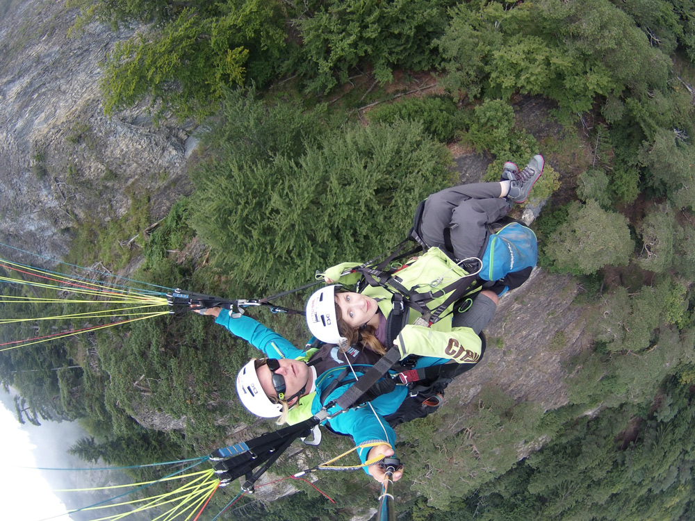 Paragliding Interlaken Gleitschirmfliegen Schweiz