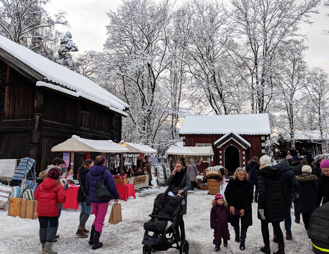 Weihnachtsmarkt Oslo Julemarked Norsk Folkemuseum - Norwegisches Volksmuseum - Oslo im Winter - Oslo mit Kindern und Baby